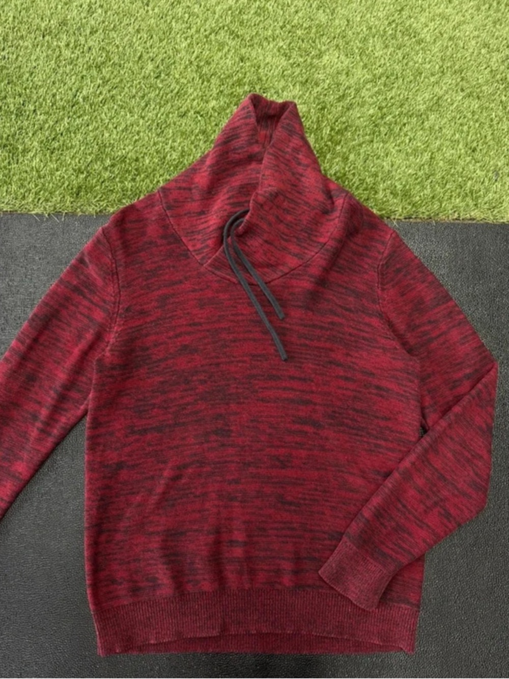 Express Men's Marled Red and Black Turtleneck Sweater